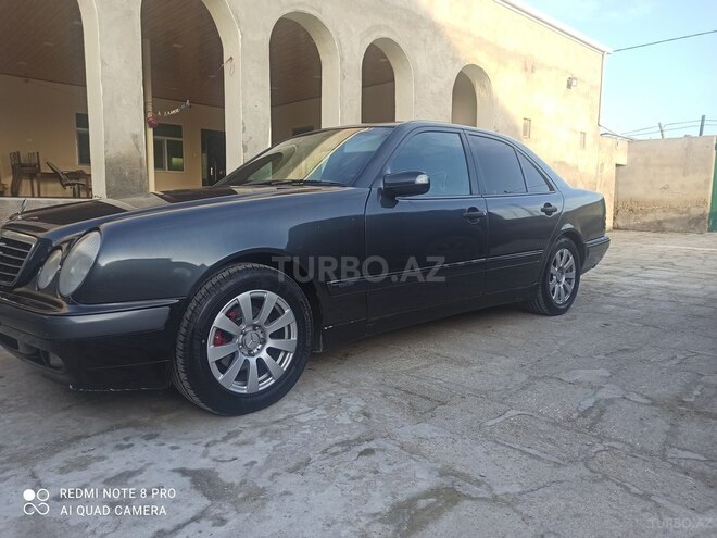 Mercedes E 230 1997, 390,000 km - 2.3 л - Bakı
