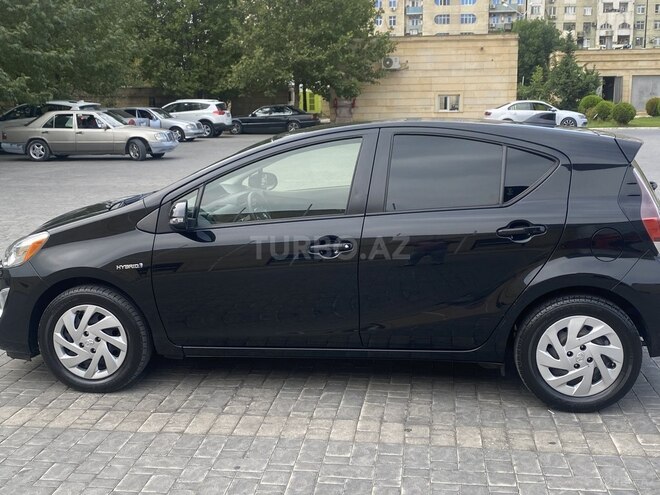 Toyota Prius C 2017, 88,000 km - 1.5 l - Bakı