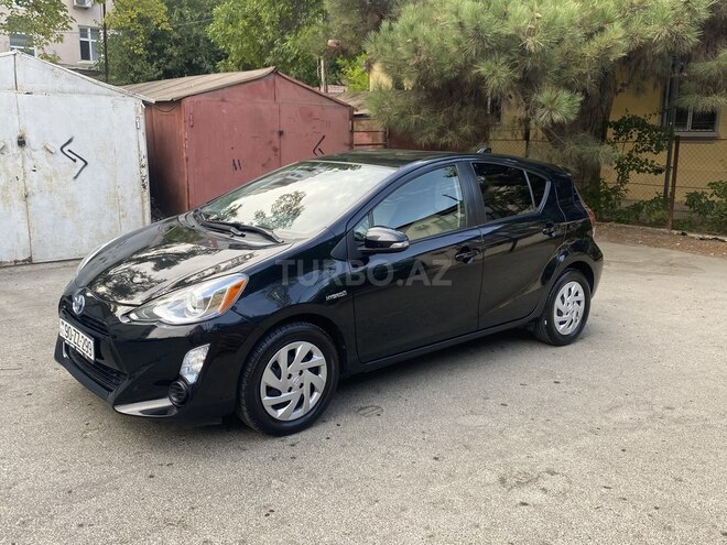 Toyota Prius C 2017, 88,000 km - 1.5 l - Bakı