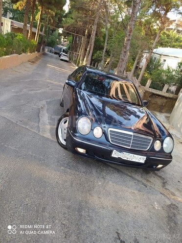 Mercedes E 220 2001, 400,000 km - 0.2 l - Bakı