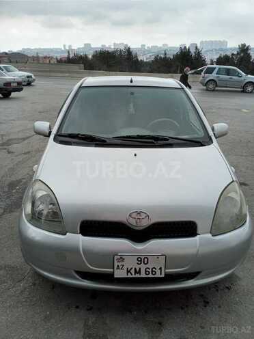 Toyota Vitz 2000, 190,000 km - 1.3 л - Bakı