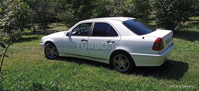 Mercedes C 180 1996, 342,000 km - 0.2 l - Zaqatala
