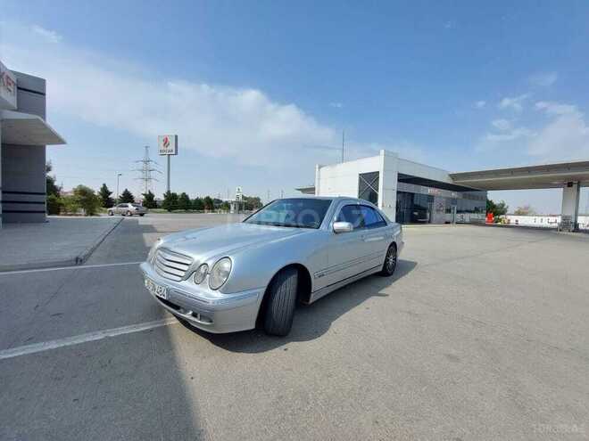 Mercedes E 240 2001, 170,000 km - 2.4 l - Bakı