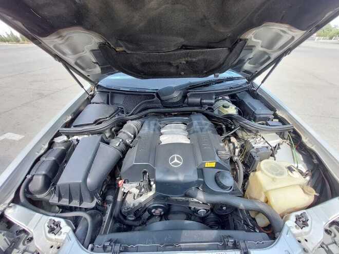 Mercedes E 240 2001, 170,000 km - 2.4 l - Bakı