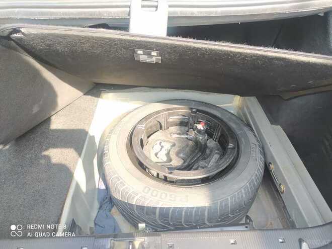 Mercedes E 220 2001, 512 km - 2.2 l - Bakı