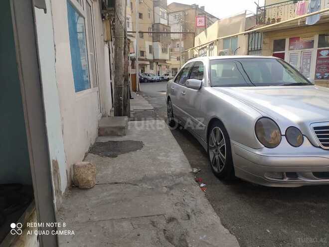 Mercedes E 220 2001, 512 km - 2.2 l - Bakı