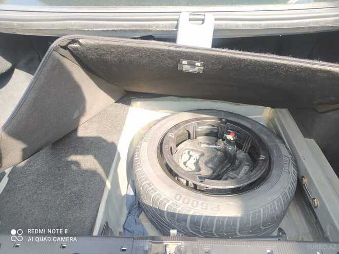 Mercedes E 220 2001, 512 km - 2.2 l - Bakı