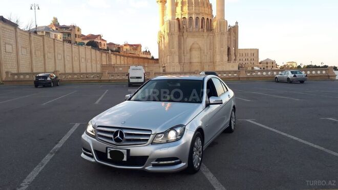 Mercedes C 220 2012, 154,000 km - 2.2 л - Bakı