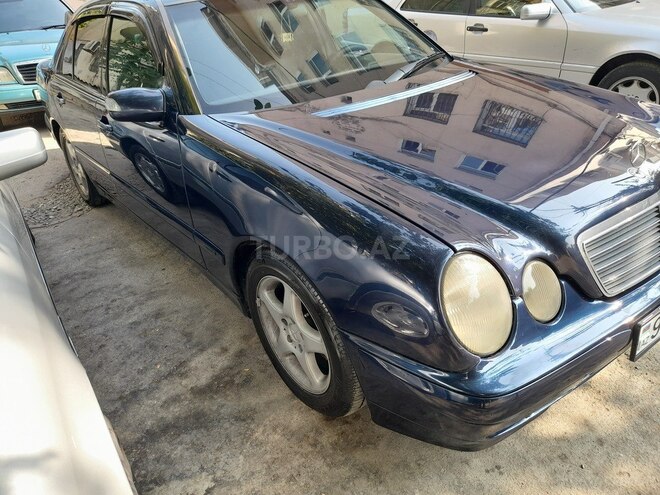 Mercedes E 220 1999, 228,000 km - 2.2 l - Bakı