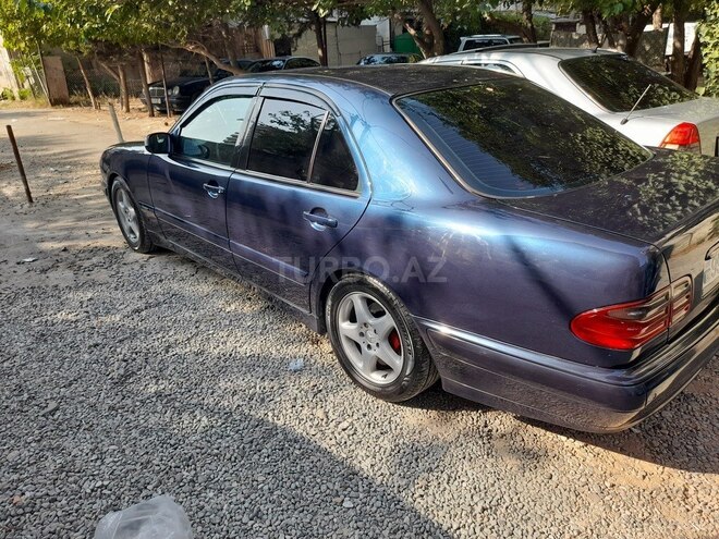 Mercedes E 220 1999, 228,000 km - 2.2 l - Bakı