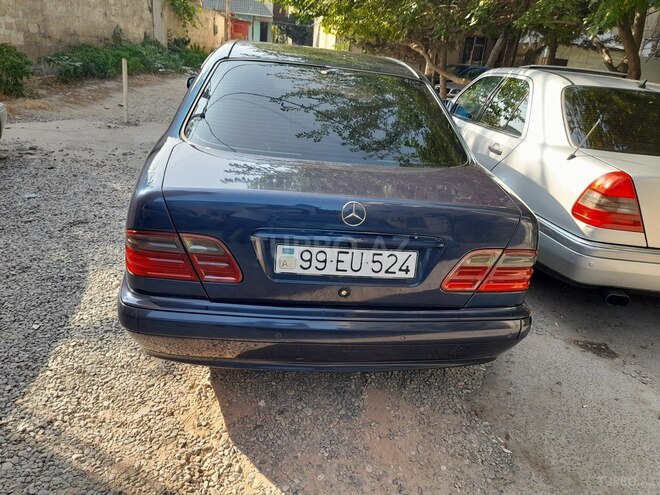 Mercedes E 220 1999, 228,000 km - 2.2 l - Bakı