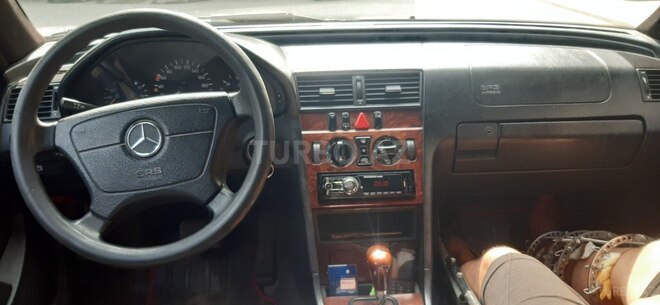 Mercedes C 220 1999, 325,412 km - 2.2 л - Bakı