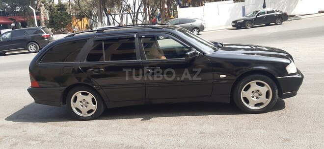 Mercedes C 220 1999, 325,412 km - 2.2 л - Bakı