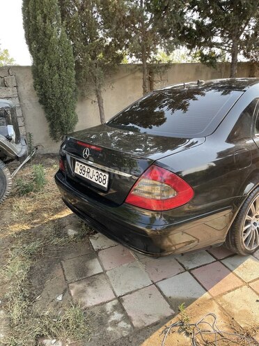 Mercedes E 220 2008, 326,000 km - 2.2 л - Bakı