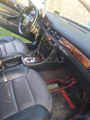 Audi A6 allroad 2004, 180,000 km - 2.7 л - Astara