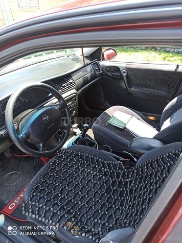 Opel Vectra 1996, 350,000 km - 1.6 l - Qax