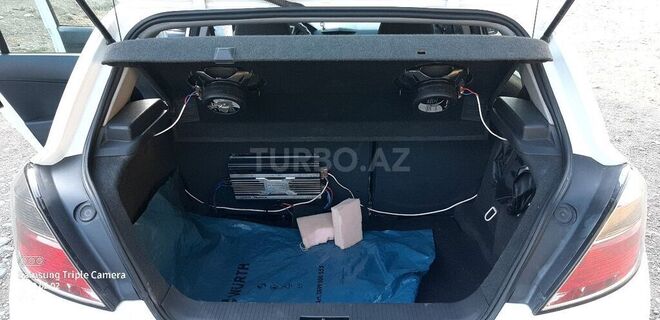 Opel Astra 2010, 196,000 km - 1.4 l - Gəncə