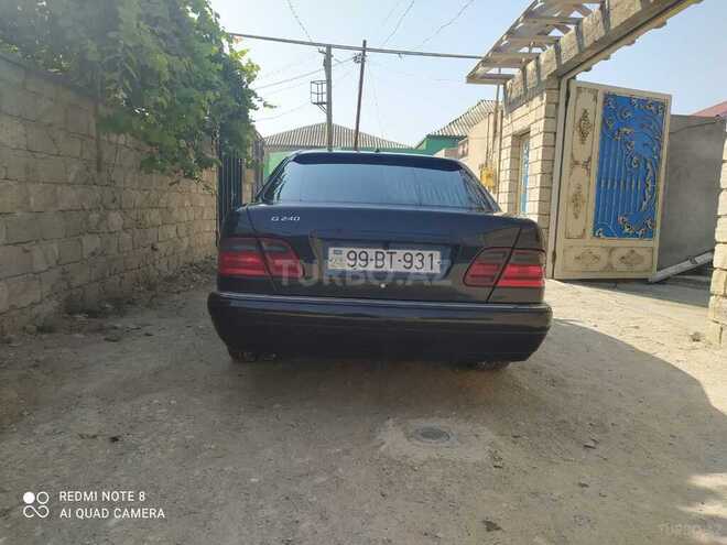 Mercedes E 240 1999, 320,000 km - 2.4 l - Bakı