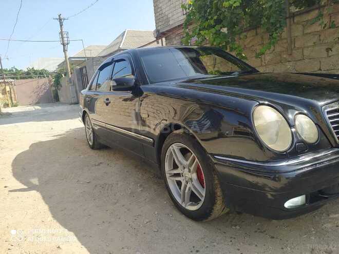 Mercedes E 240 1999, 320,000 km - 2.4 l - Bakı