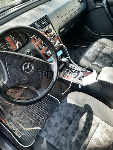Mercedes C 180 1999, 230,000 km - 1.8 l - Bakı