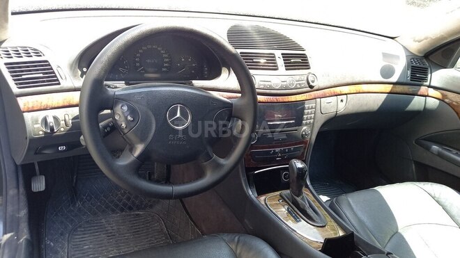 Mercedes E 220 2003, 330,000 km - 2.2 l - Bakı