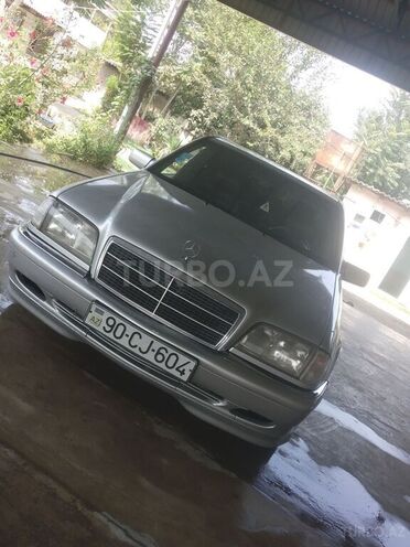 Mercedes C 220 1996, 542,064 km - 0.1 l - Saatlı