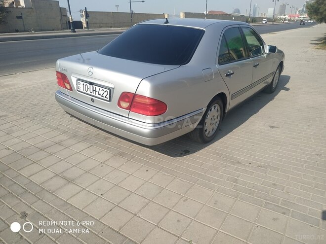 Mercedes E 230 1996, 290,000 km - 2.3 l - Bakı