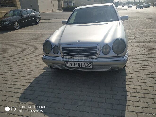 Mercedes E 230 1996, 290,000 km - 2.3 l - Bakı