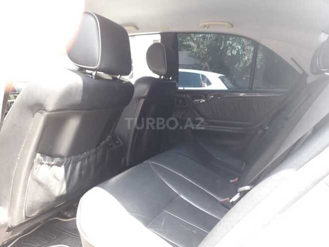 Mercedes E 270 2001, 491,100 km - 2.7 l - Bakı