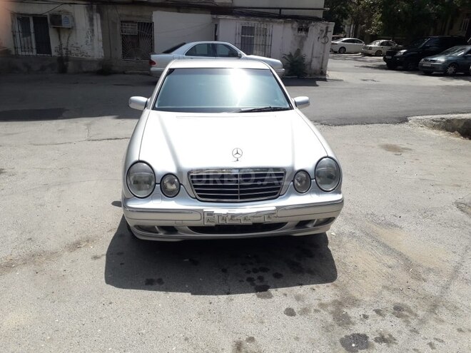 Mercedes E 270 2001, 491,100 km - 2.7 l - Bakı