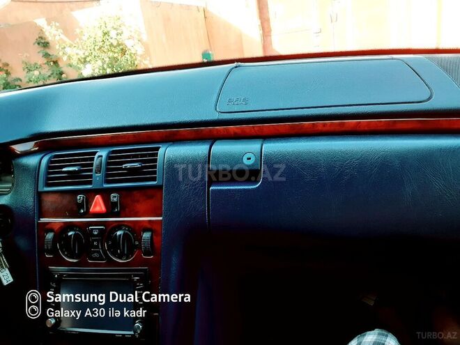Mercedes E 230 1996, 330,622 km - 0.2 l - Bakı