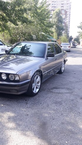 BMW 525 1992, 280,000 km - 2.5 l - Bakı