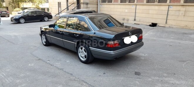 Mercedes E 220 1994, 537,000 km - 2.2 l - Bakı