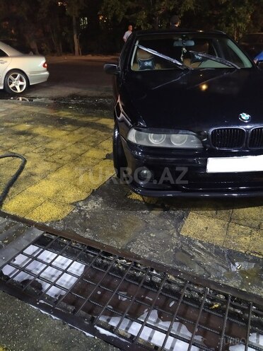 BMW 528 1997, 300 km - 2.8 л - Bakı