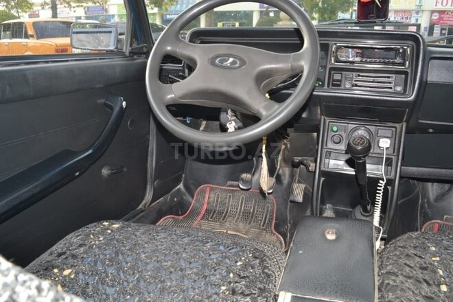 LADA (VAZ) 2107 2009, 180,000 km - 1.6 l - Saatlı