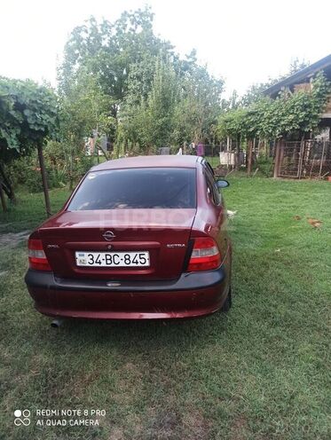 Opel Vectra 1996, 350,000 km - 1.6 l - Qax