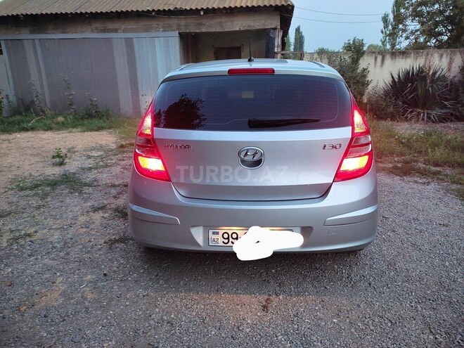 Hyundai i30 2007, 190 km - 0.2 l - Salyan