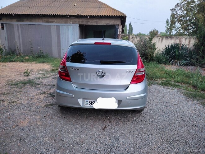 Hyundai i30 2007, 190 km - 0.2 l - Salyan