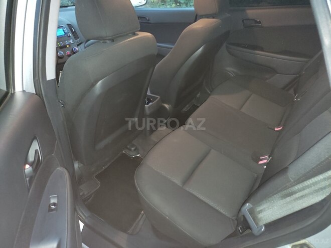 Hyundai i30 2007, 190 km - 0.2 l - Salyan