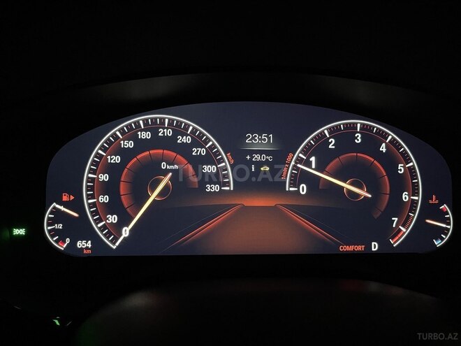 BMW 530 2017, 82,000 km - 2.0 л - Bakı