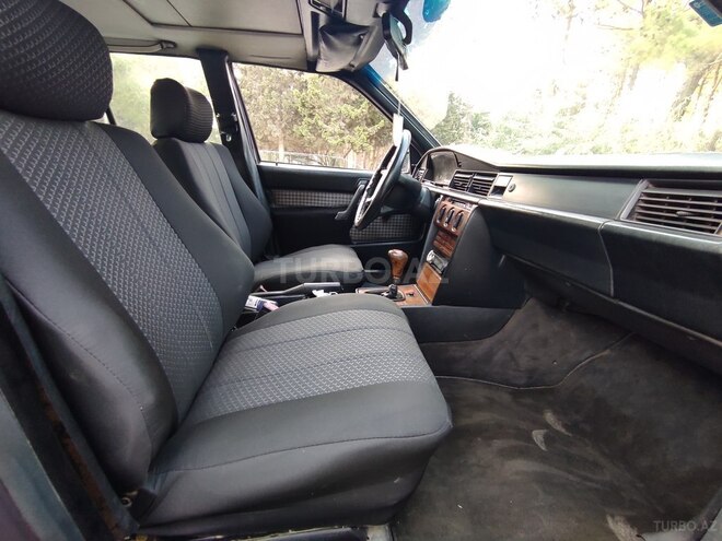 Mercedes 190 1991, 354,858 km - 2.0 л - Sumqayıt