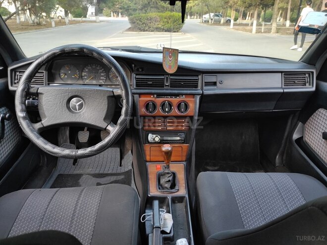 Mercedes 190 1991, 354,858 km - 2.0 л - Sumqayıt