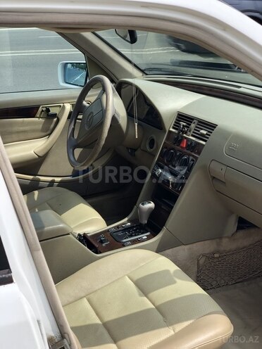 Mercedes C 230 1999, 312,000 km - 2.3 л - Bakı