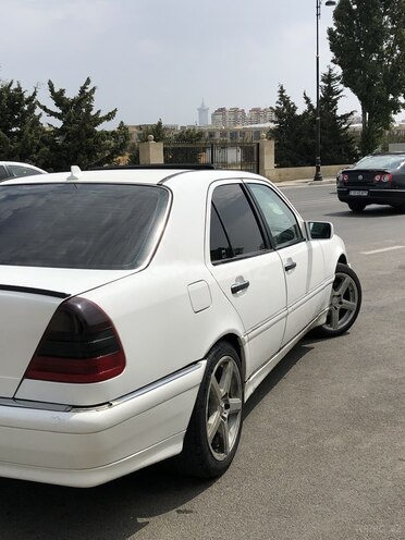 Mercedes C 230 1999, 312,000 km - 2.3 л - Bakı