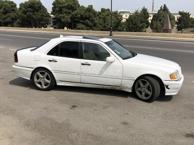 Mercedes C 230 1999, 312,000 km - 2.3 л - Bakı