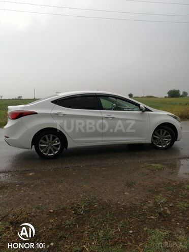 Hyundai Elantra 2015, 110,000 km - 1.6 l - Ağstafa