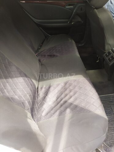 Mercedes E 220 1997, 550,000 km - 2.2 л - Bakı