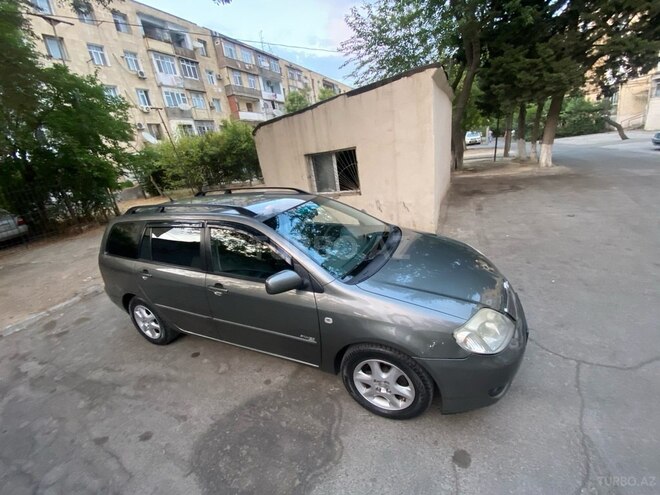Toyota Corolla 2006, 223,000 km - 1.4 l - Bakı