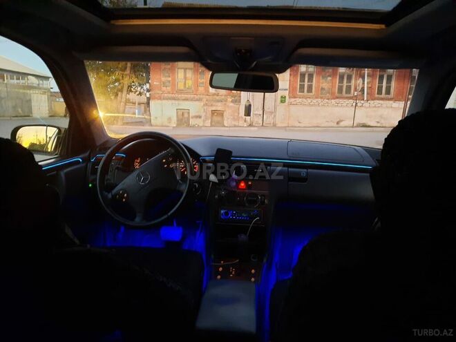 Mercedes E 200 2000, 276,000 km - 2.0 l - Gəncə
