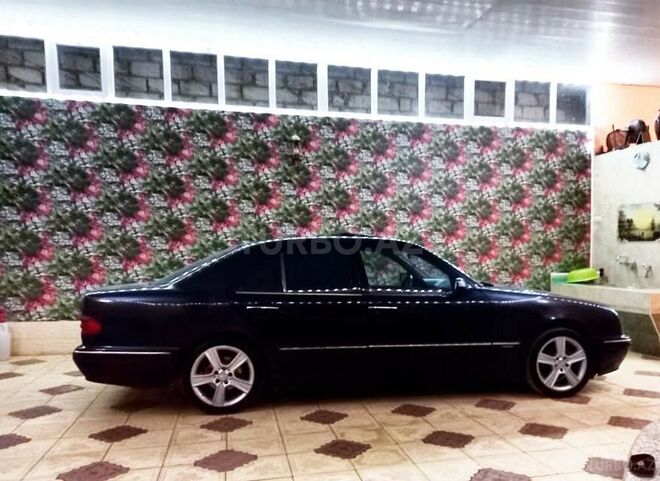 Mercedes E 200 2000, 276,000 km - 2.0 l - Gəncə